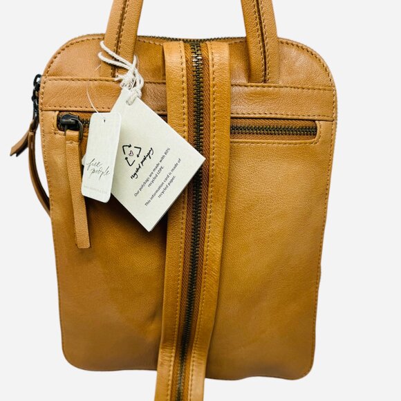 NWT Free People Break of Dawn 100% Leather Backpack Cognac Tan Tooled Sun - Picture 3 of 12